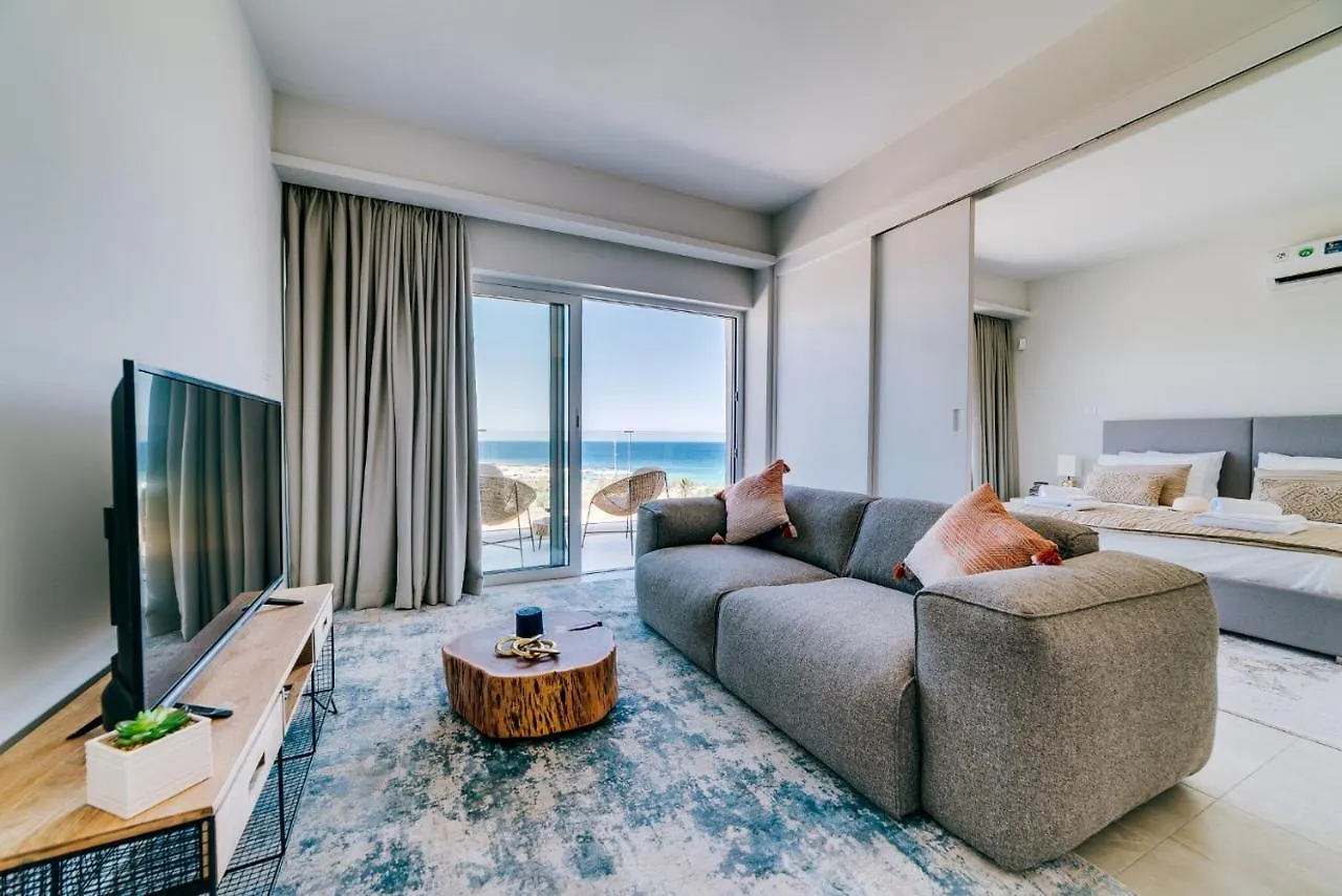 Emerald Suites Luxury Apartments Протарас Кипр