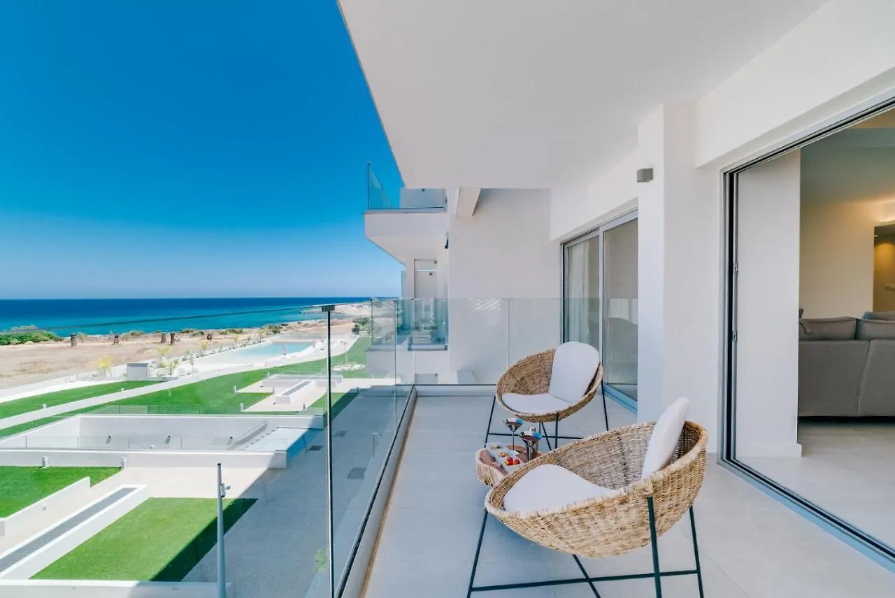Emerald Suites Luxury Apartments Протарас 0*,